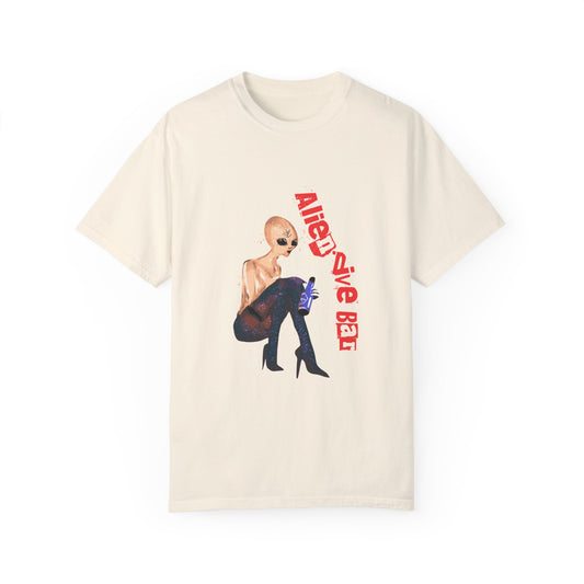 Alien Dive Bar Boxy Tee